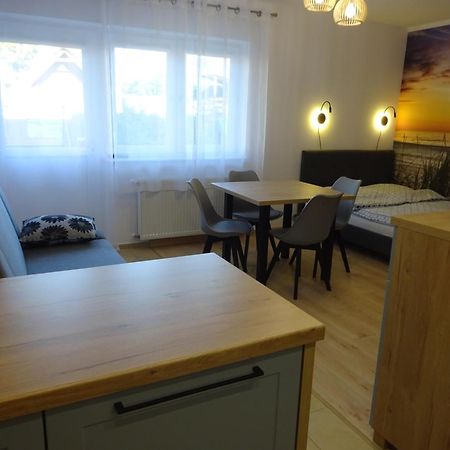 Apartamenty Gosciniec Re-Max Mrzeżyno Exteriör bild