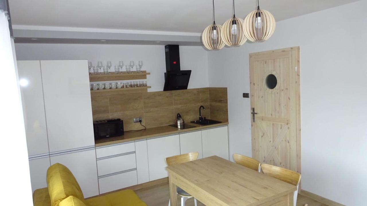 Apartamenty Gosciniec Re-Max Mrzeżyno Exteriör bild