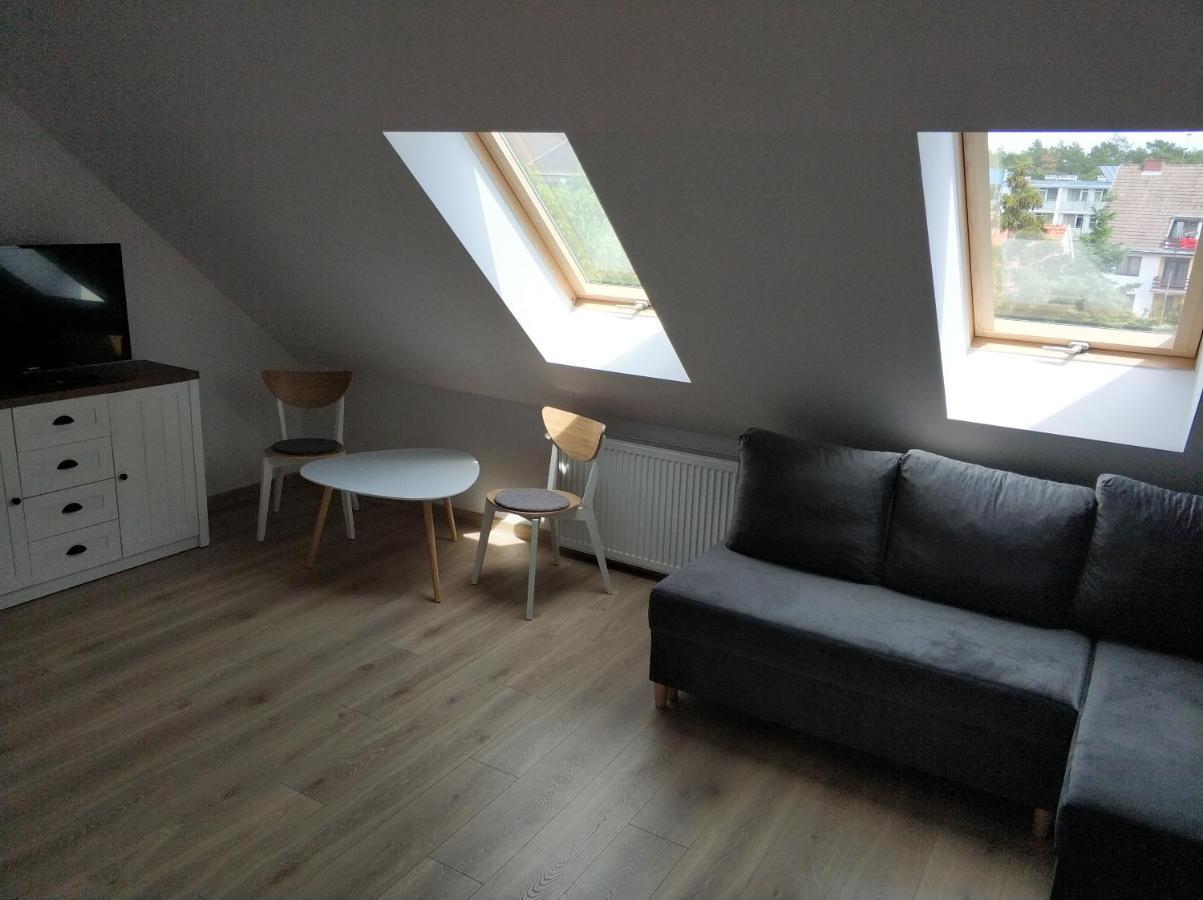 Apartamenty Gosciniec Re-Max Mrzeżyno Exteriör bild