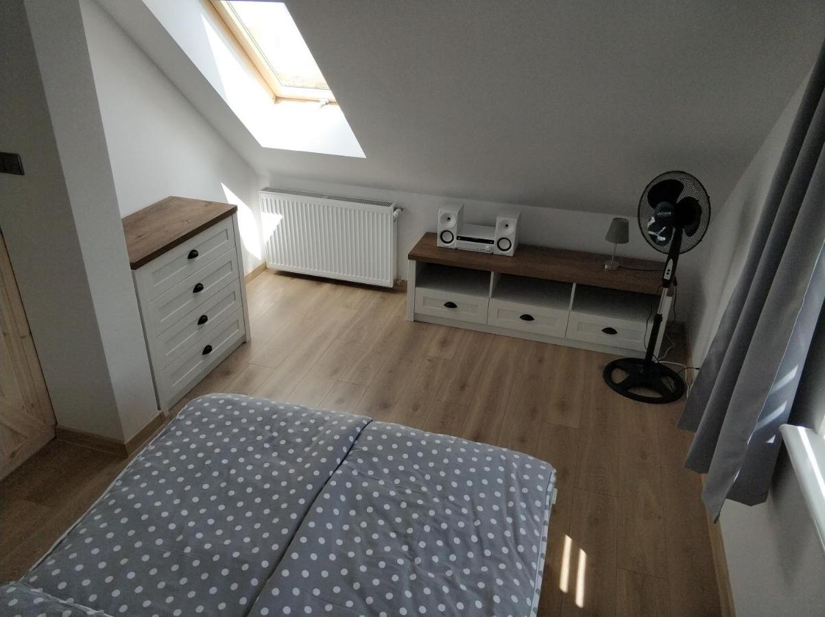 Apartamenty Gosciniec Re-Max Mrzeżyno Exteriör bild