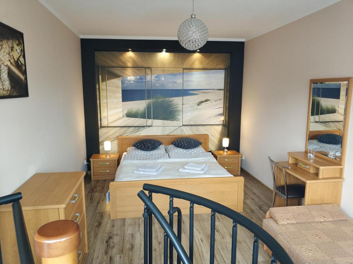 Apartamenty Gosciniec Re-Max Mrzeżyno Exteriör bild