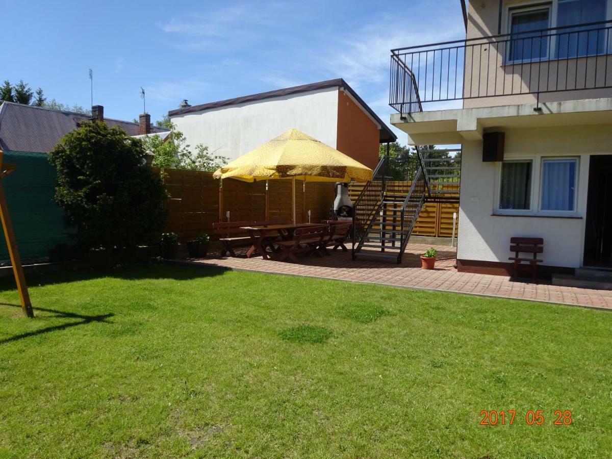 Apartamenty Gosciniec Re-Max Mrzeżyno Exteriör bild