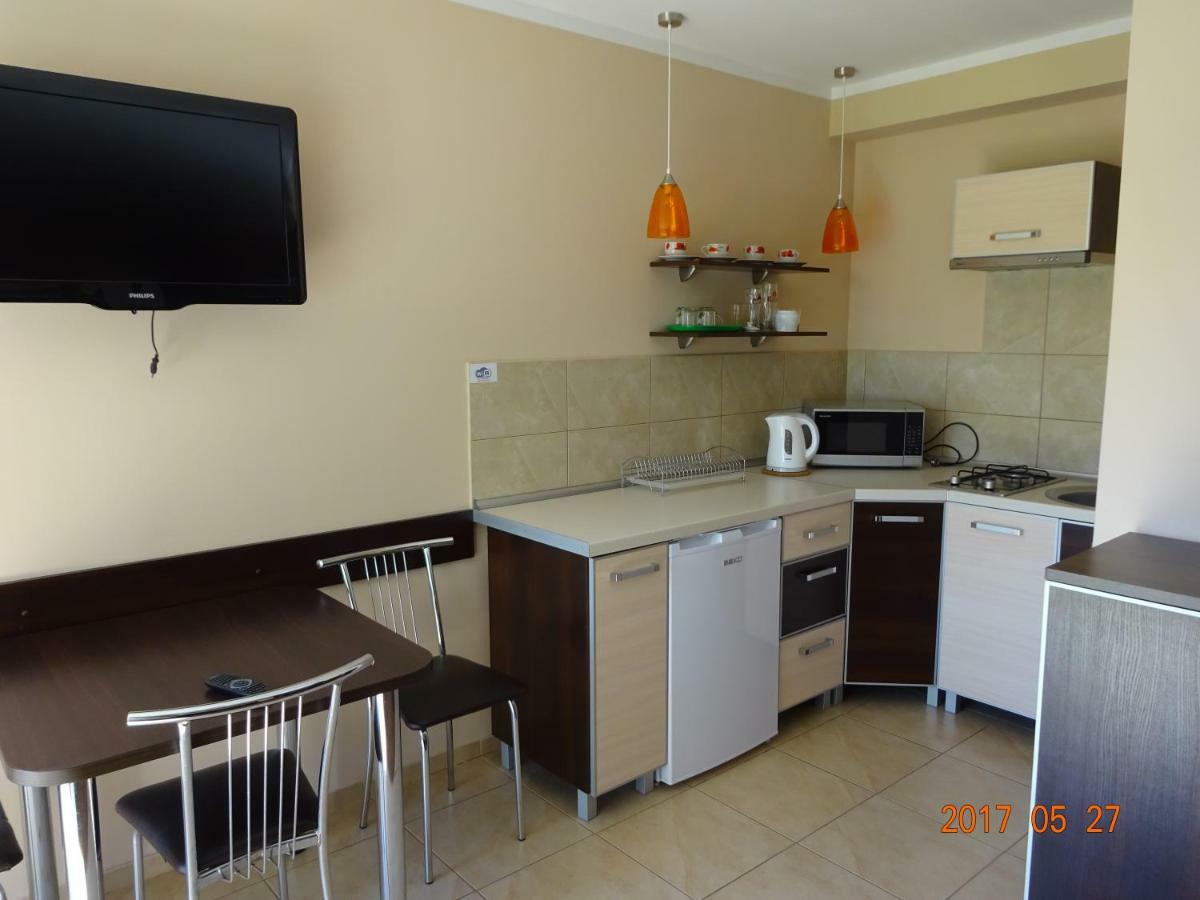 Apartamenty Gosciniec Re-Max Mrzeżyno Exteriör bild