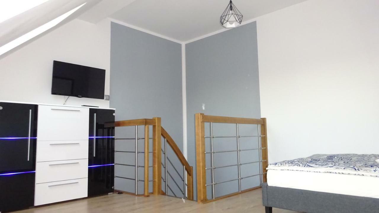 Apartamenty Gosciniec Re-Max Mrzeżyno Exteriör bild