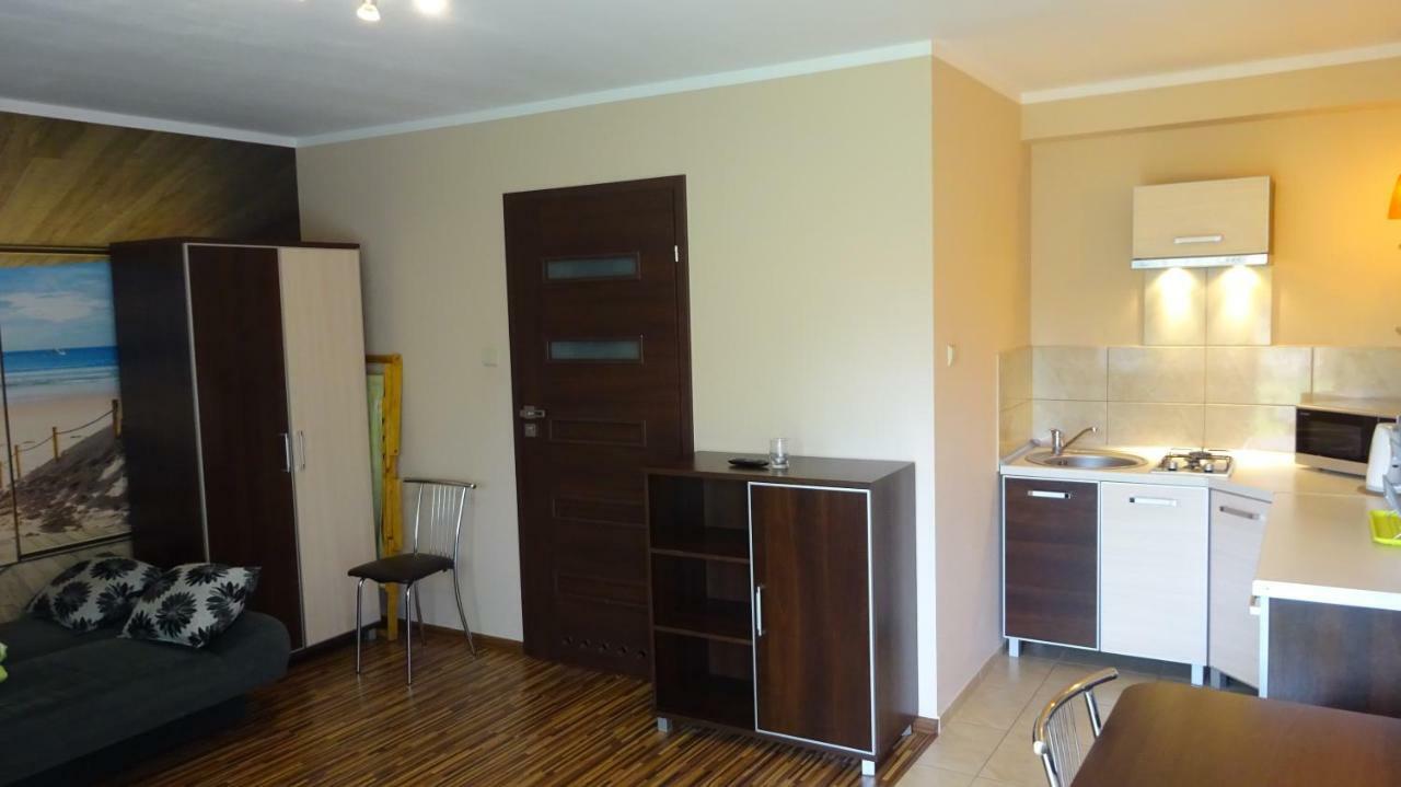 Apartamenty Gosciniec Re-Max Mrzeżyno Exteriör bild