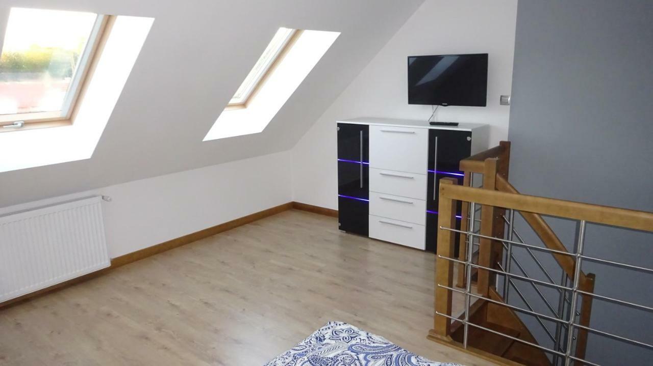 Apartamenty Gosciniec Re-Max Mrzeżyno Exteriör bild