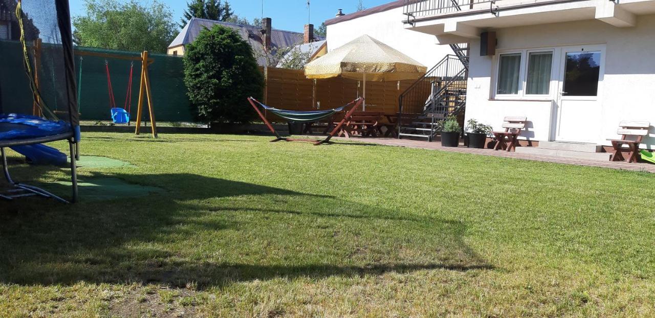 Apartamenty Gosciniec Re-Max Mrzeżyno Exteriör bild